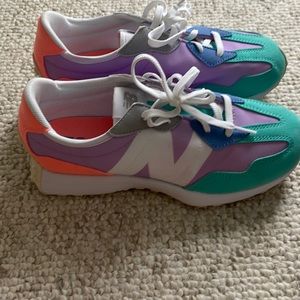 New balance the intelligent choice 327.